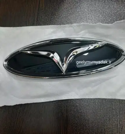 آرم جلو پنجره فونیکس FX